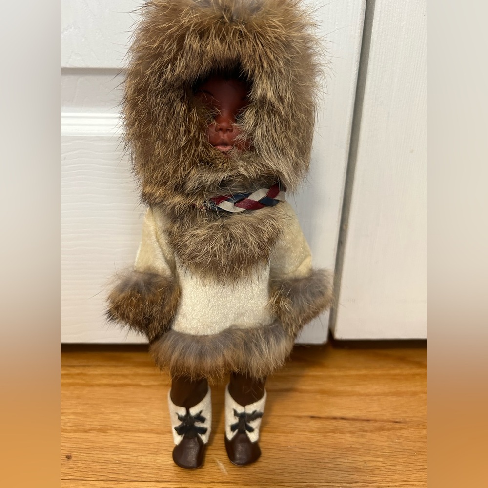 Vintage Inuit Eskimo Doll Real Fur Folk Outfit Costume Sleep Eyes 12"